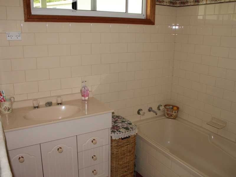 2 Kent Street, Tumbarumba NSW 2653