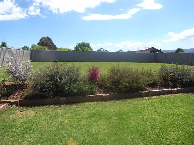 16 Burgun Drive, Tumbarumba NSW 2653