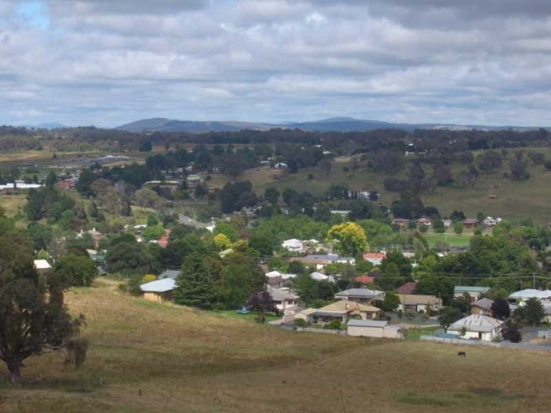 64 Power Street, Tumbarumba NSW 2653