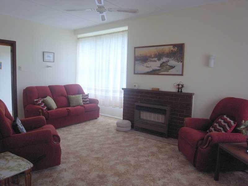 15 Fleet Street, Tumbarumba NSW 2653