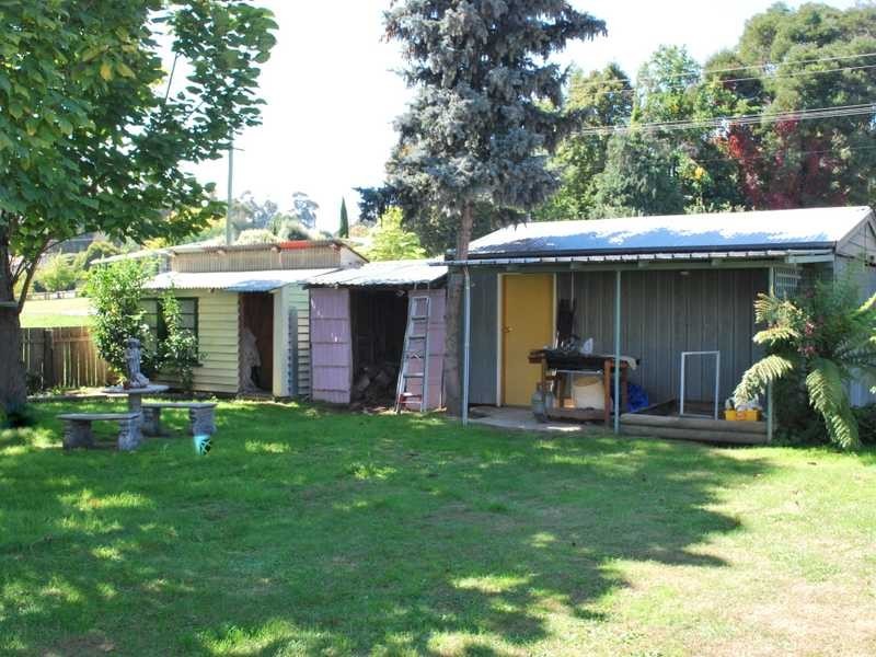 92 The Parade, Tumbarumba NSW 2653