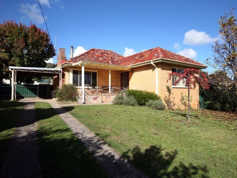 98 King Street, Tumbarumba NSW 2653