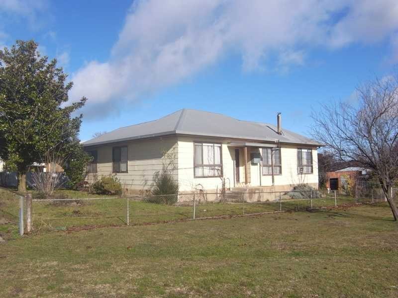 103 Gilbert Street, Tumbarumba NSW 2653