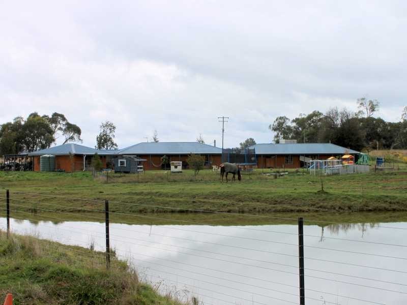 8 Bells Creek Road, Tumbarumba NSW 2653