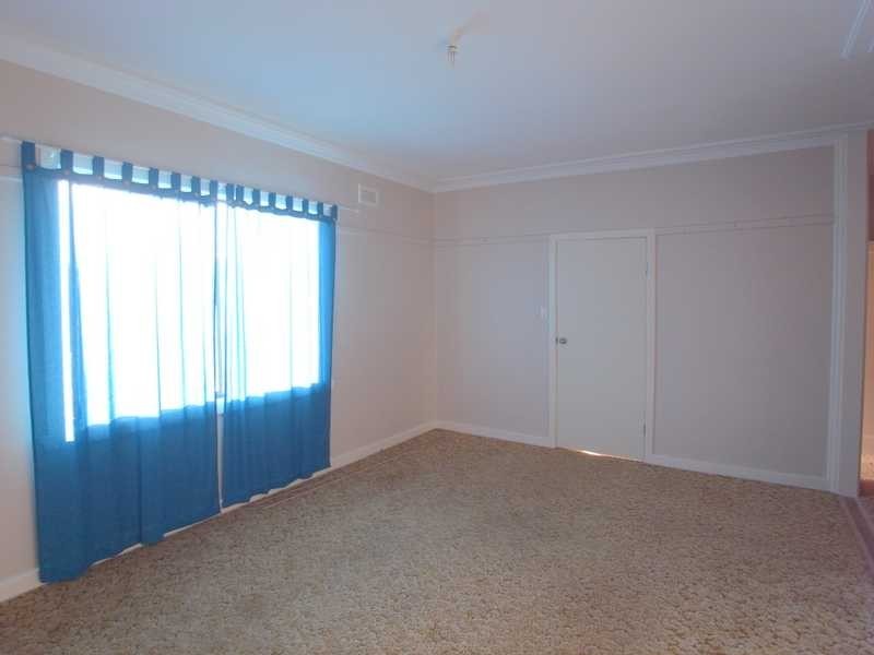 72 Winton Street, Tumbarumba NSW 2653