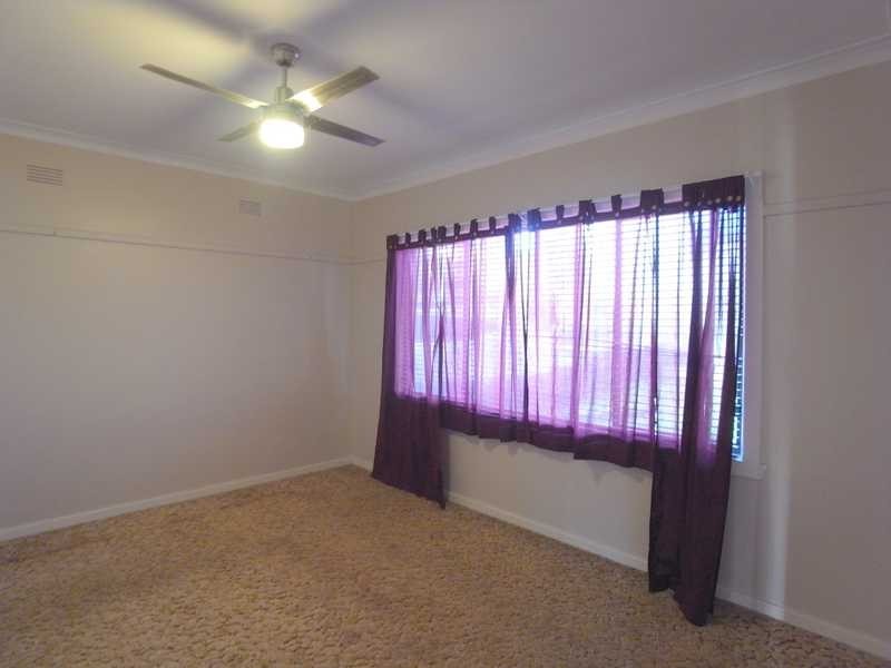 72 Winton Street, Tumbarumba NSW 2653