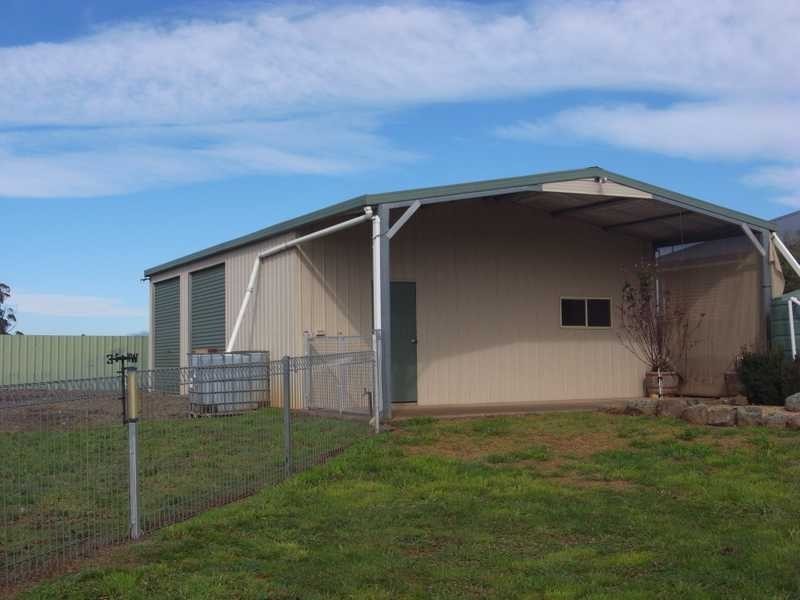 51 Albury Street, Tumbarumba NSW 2653