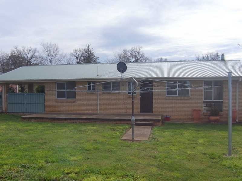 51 Albury Street, Tumbarumba NSW 2653