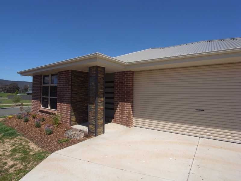 2 Gaylard Street, Tumbarumba NSW 2653