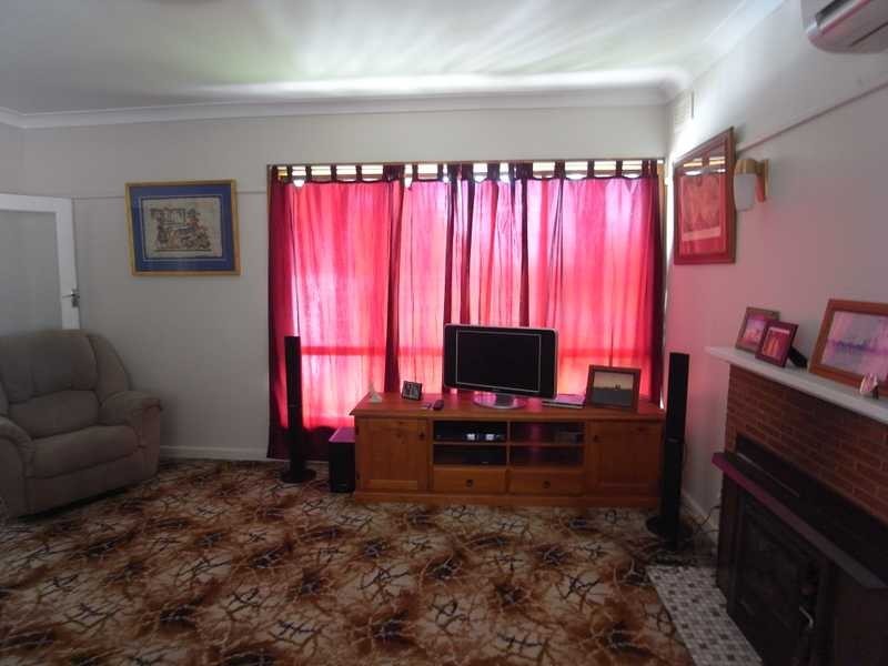 15 Kent Street, Tumbarumba NSW 2653
