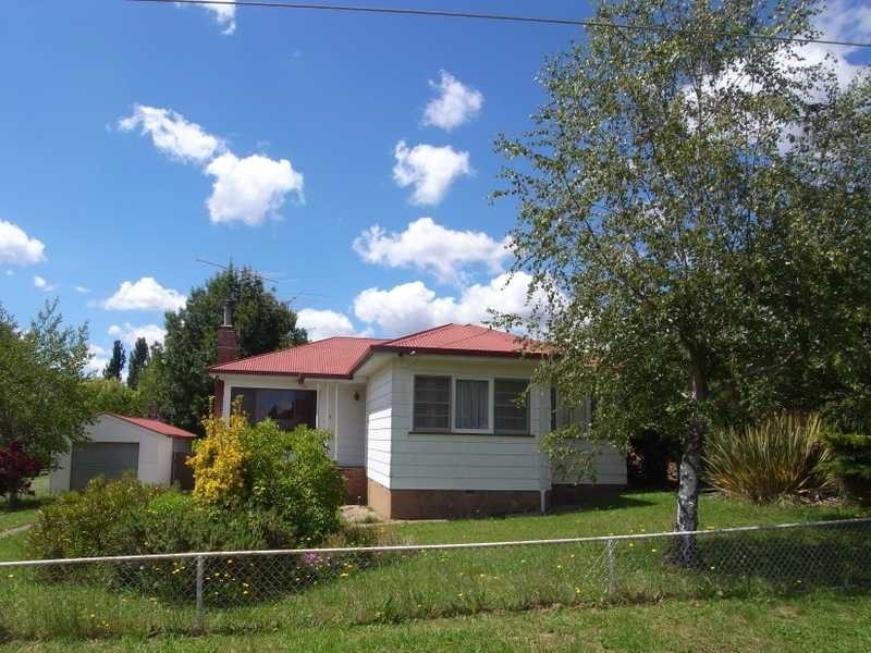 15 Kent Street, Tumbarumba NSW 2653
