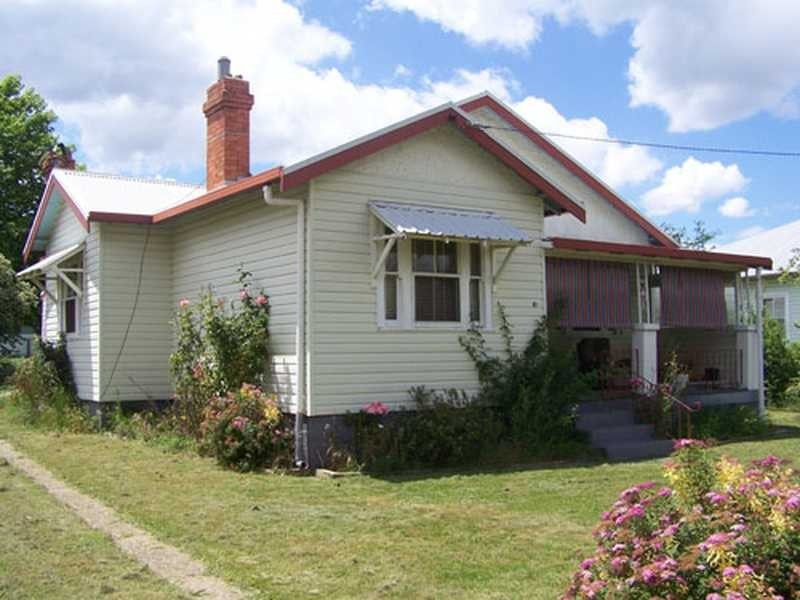 80 Winton Street, Tumbarumba NSW 2653