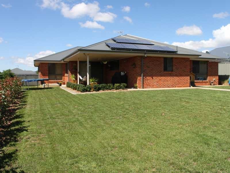 10 Burgun Drive, Tumbarumba NSW 2653