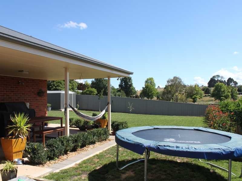 10 Burgun Drive, Tumbarumba NSW 2653