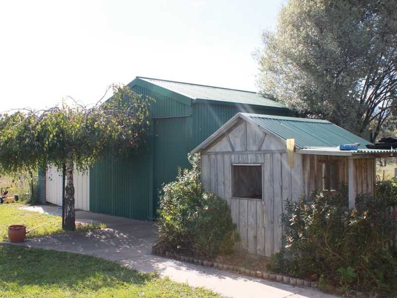112 Albury Street, Tumbarumba NSW 2653