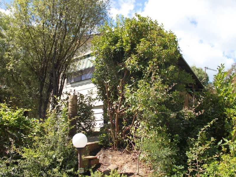 8 Lynne Street, Tumbarumba NSW 2653