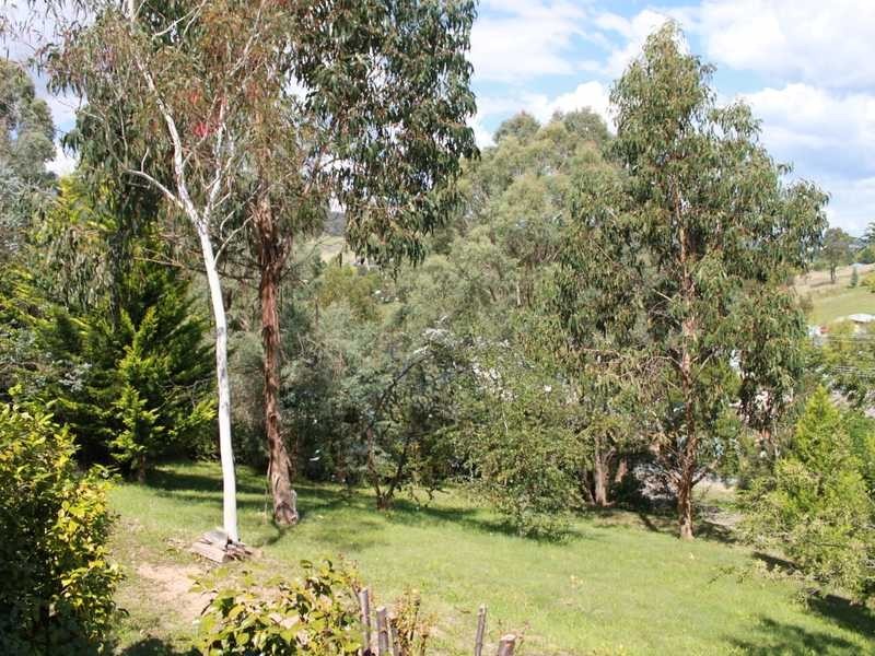 8 Lynne Street, Tumbarumba NSW 2653
