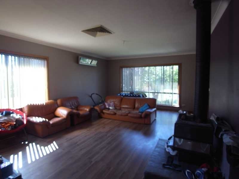 10 Mitchell Street, Tumbarumba NSW 2653