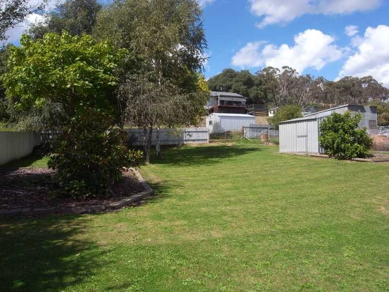 94 King Street, Tumbarumba NSW 2653