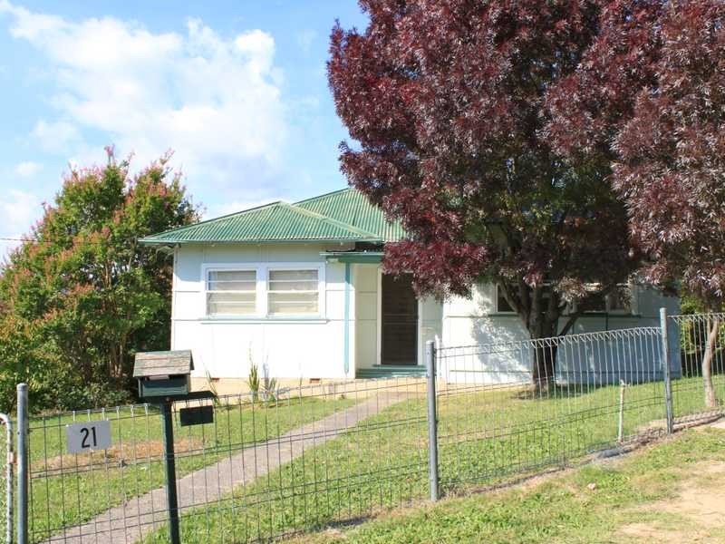 21 Power Street, Tumbarumba NSW 2653