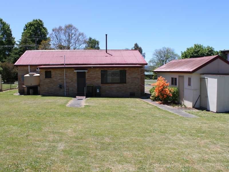 59 Albury Street, Tumbarumba NSW 2653