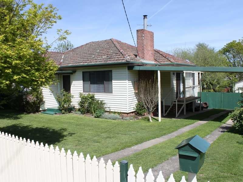 109 Gilbert Street, Tumbarumba NSW 2653