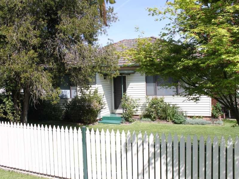 109 Gilbert Street, Tumbarumba NSW 2653