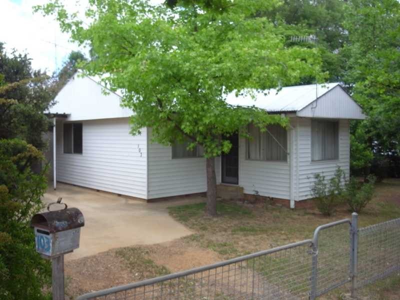 103 Winton Street, Tumbarumba NSW 2653