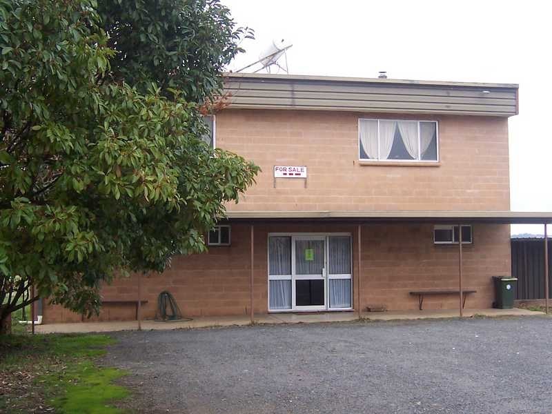 13 Langland Street, Tumbarumba NSW 2653