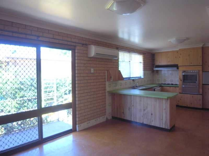 12 Fleet Street, Tumbarumba NSW 2653