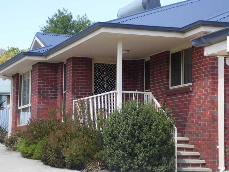 Unit 2 & 3/52 Winton Street, Tumbarumba NSW 2653