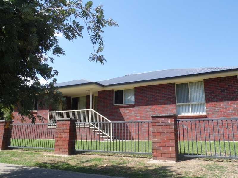 Unit 2 & 3/52 Winton Street, Tumbarumba NSW 2653
