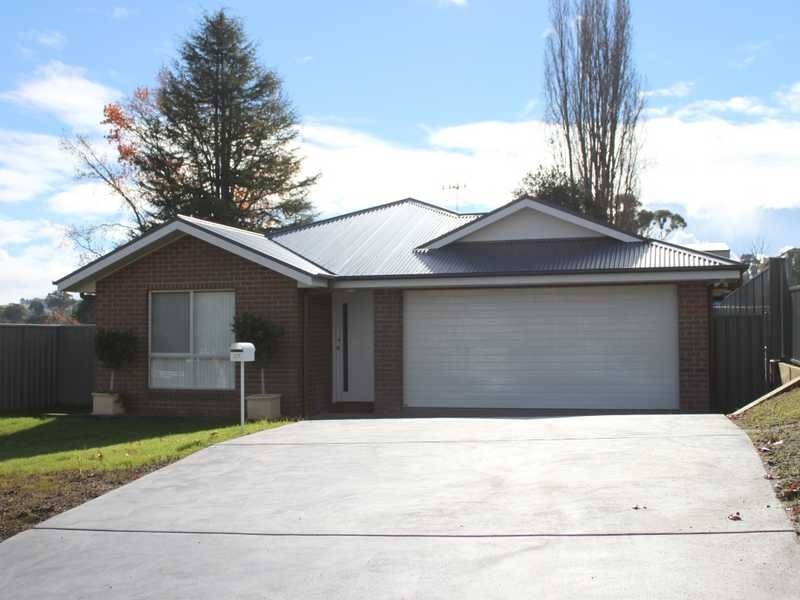 27 Kent Street, Tumbarumba NSW 2653