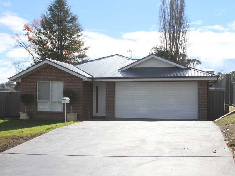 27 Kent Street, Tumbarumba NSW 2653