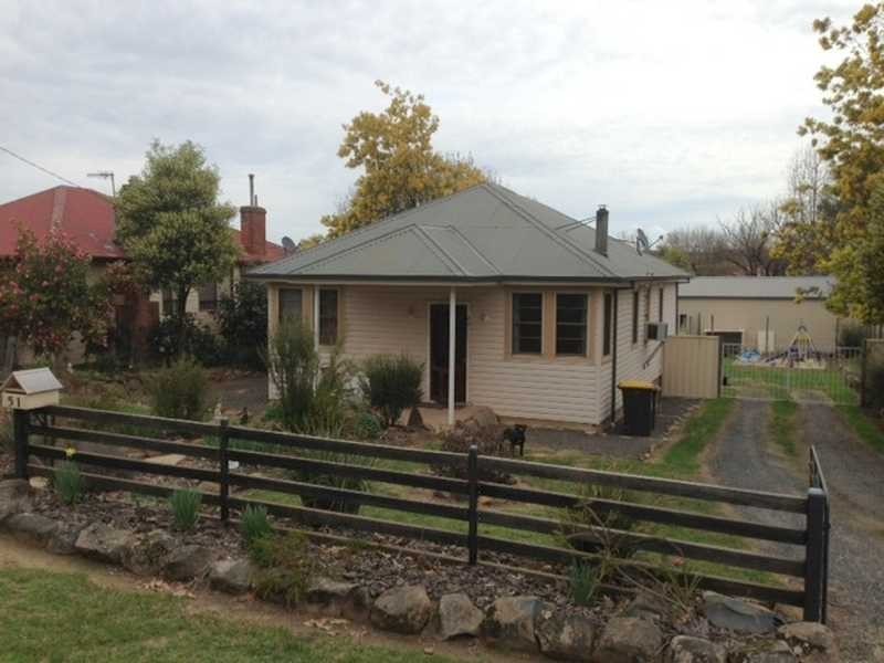 51 Gilbert Street, Tumbarumba NSW 2653