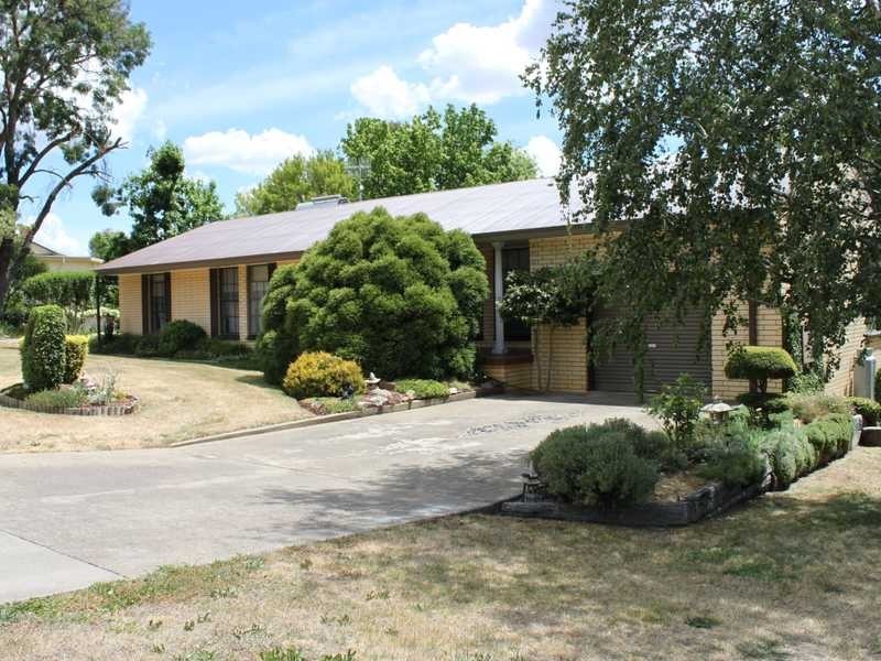 17 William Street, Tumbarumba NSW 2653