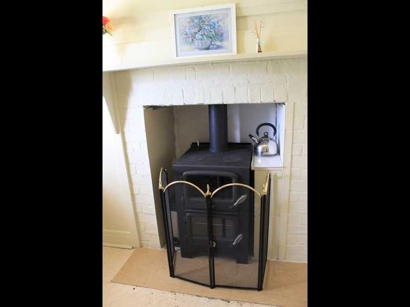 13 Regent Street, Tumbarumba NSW 2653