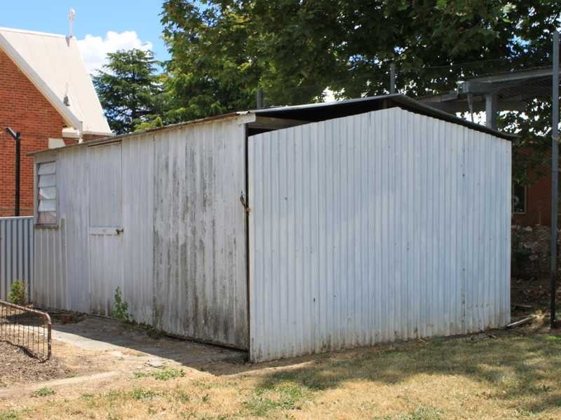 13 Regent Street, Tumbarumba NSW 2653