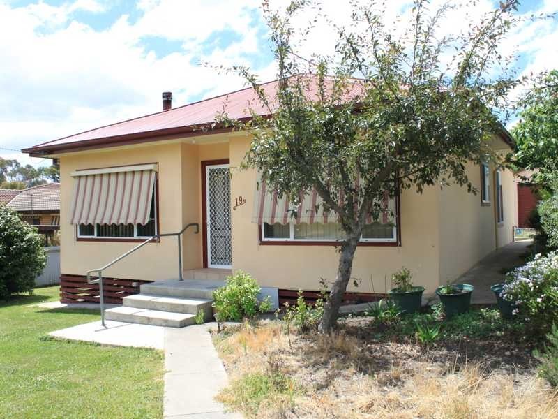19 Kent Street, Tumbarumba NSW 2653