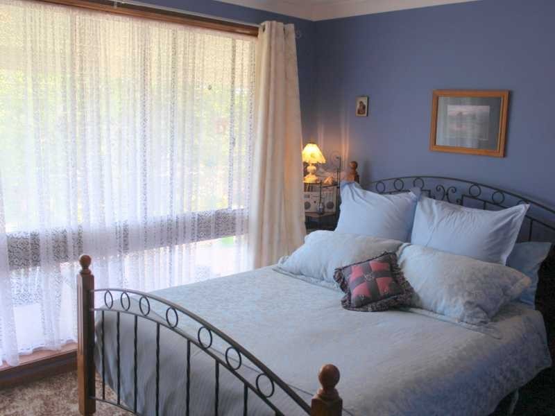 9 Lyne Street, Tumbarumba NSW 2653
