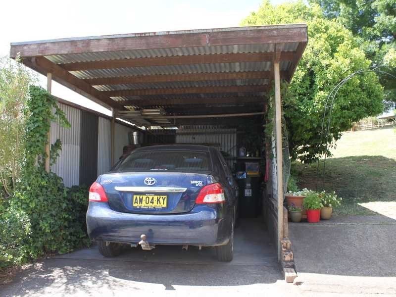 9 Lyne Street, Tumbarumba NSW 2653