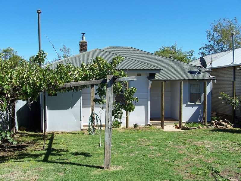 46 Winton Street, Tumbarumba NSW 2653
