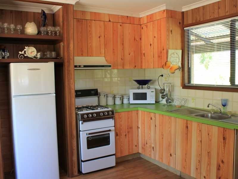 8 Lyne Street, Tumbarumba NSW 2653