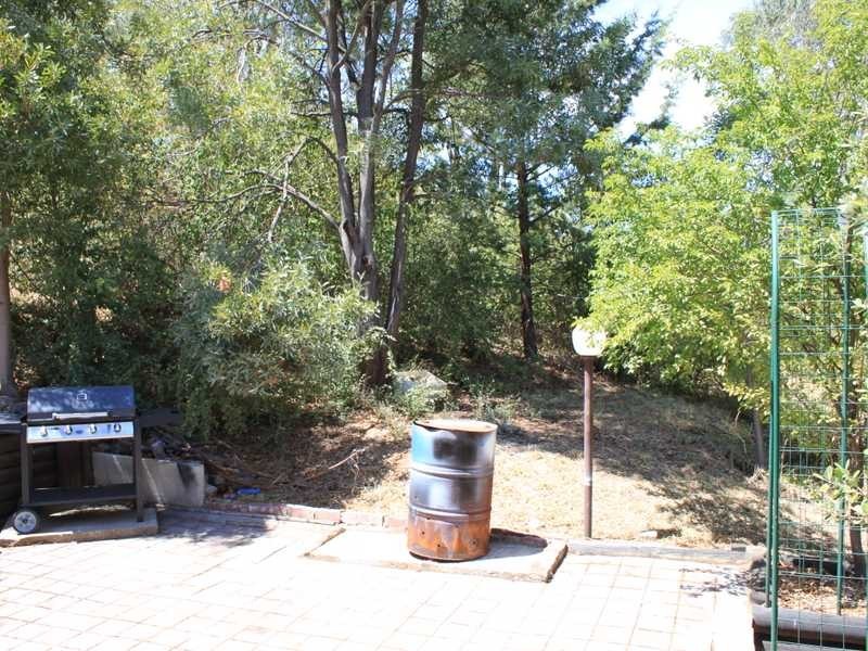 8 Lyne Street, Tumbarumba NSW 2653