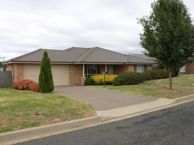 13 Burgun Drive, Tumbarumba NSW 2653