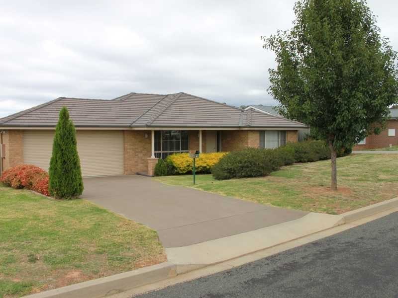 13 Burgun Drive, Tumbarumba NSW 2653