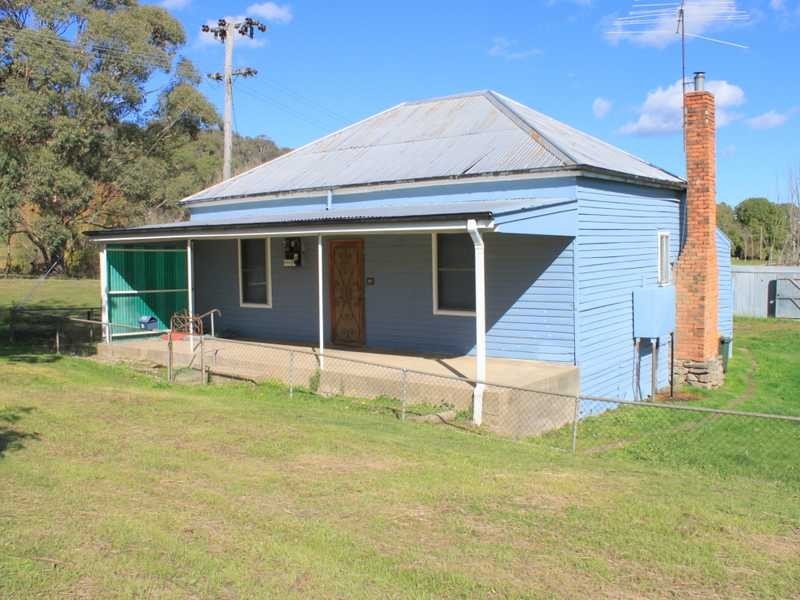 24 Regent Street, Tumbarumba NSW 2653