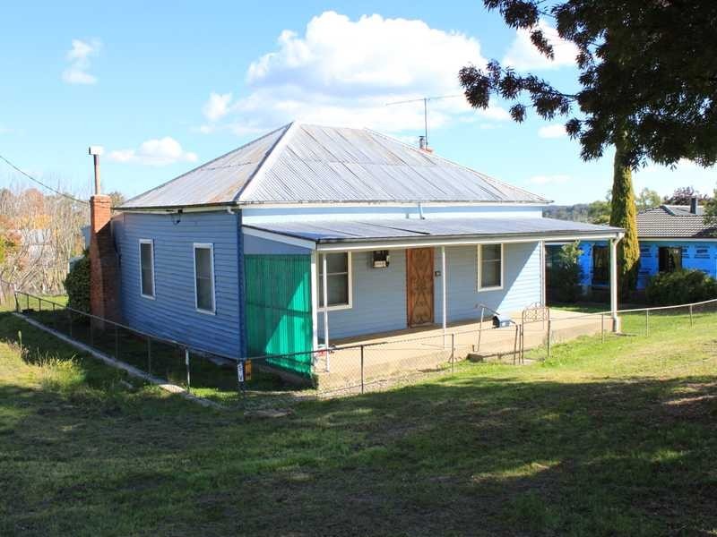 24 Regent Street, Tumbarumba NSW 2653