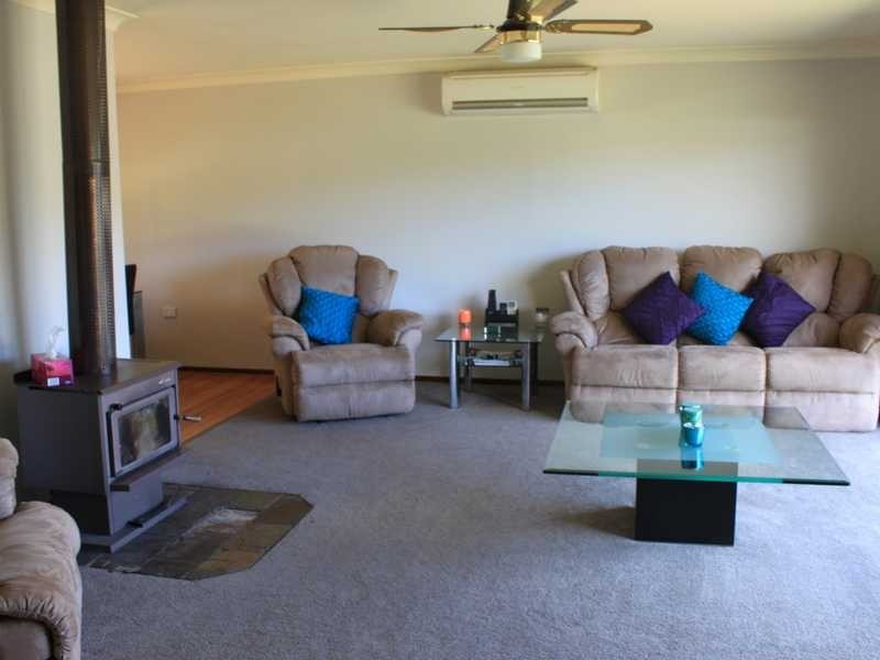 10 Lyne Street, Tumbarumba NSW 2653