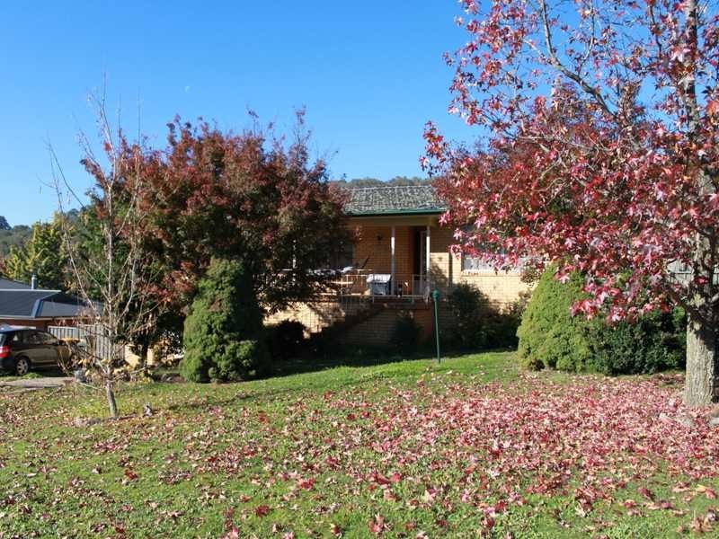 2 Gilbert Street, Tumbarumba NSW 2653